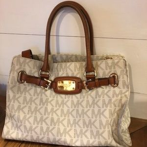 Michael Kors vanilla Hamilton Logo satchel